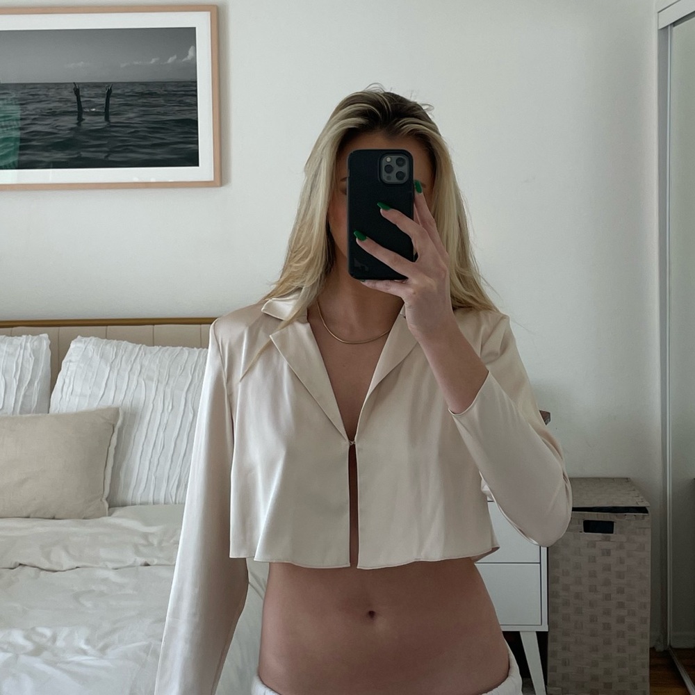 L’Academie The Leona Crop Blouse in Blush